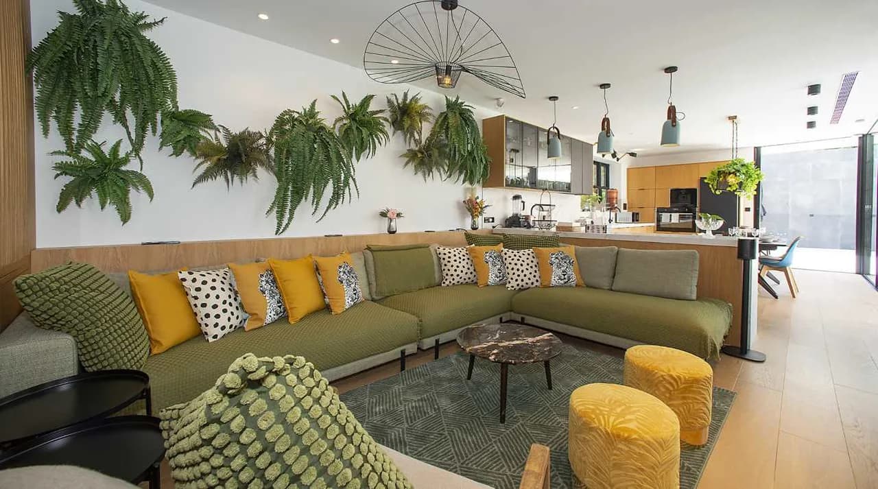 Moderne 6-Zimmer-Villa am Strand mit Pool, Spa & Kino, Foto 2