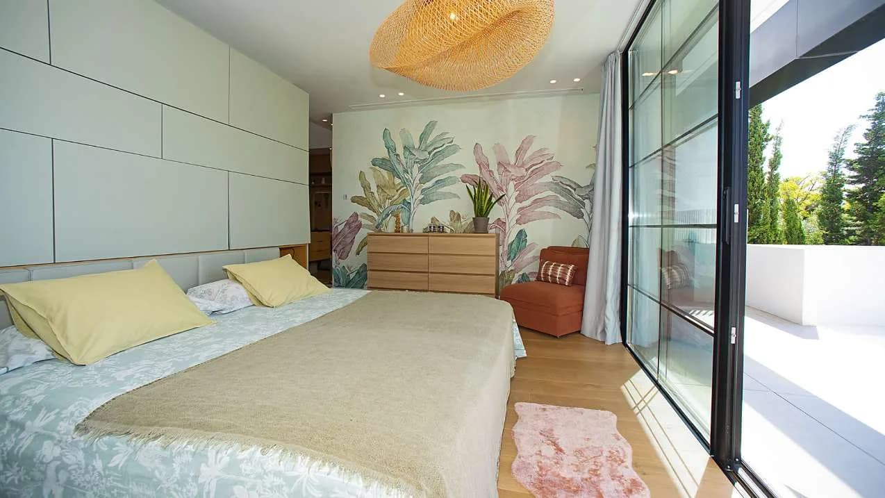 Moderne 6-Zimmer-Villa am Strand mit Pool, Spa & Kino, Foto 5