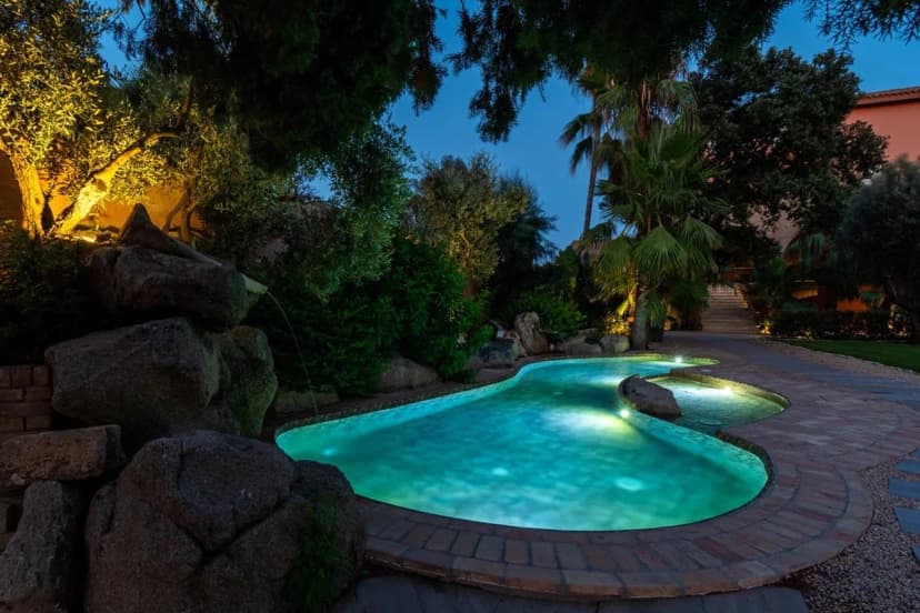 Sea View Estate with Private Annex, Pool