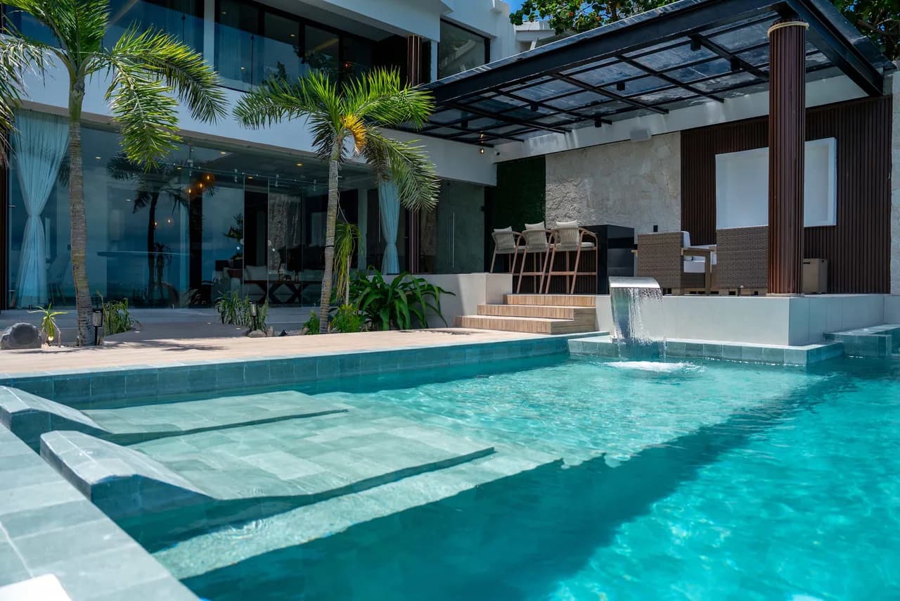 Villa Magdalena - 7BR - Direkt am Ozean mit beheiztem Pool, Foto 2