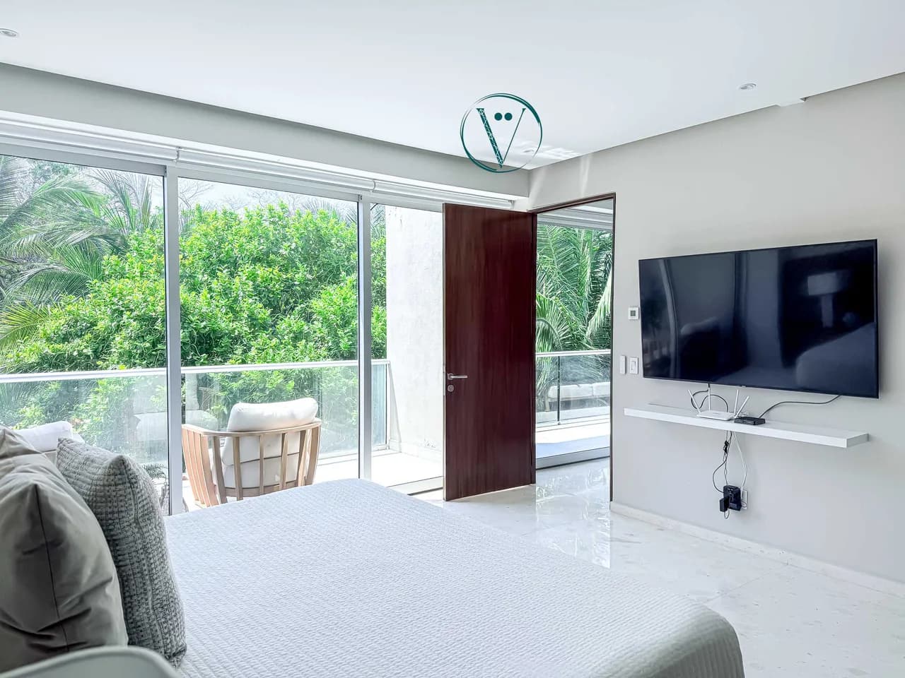 Accessible Oceanfront Four Bedroom Villa in Punta Mita, photo 4