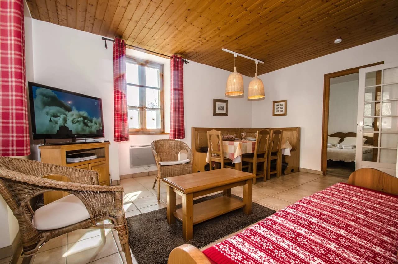 Alpine Getaway With Mont Blanc Panorama photo 5