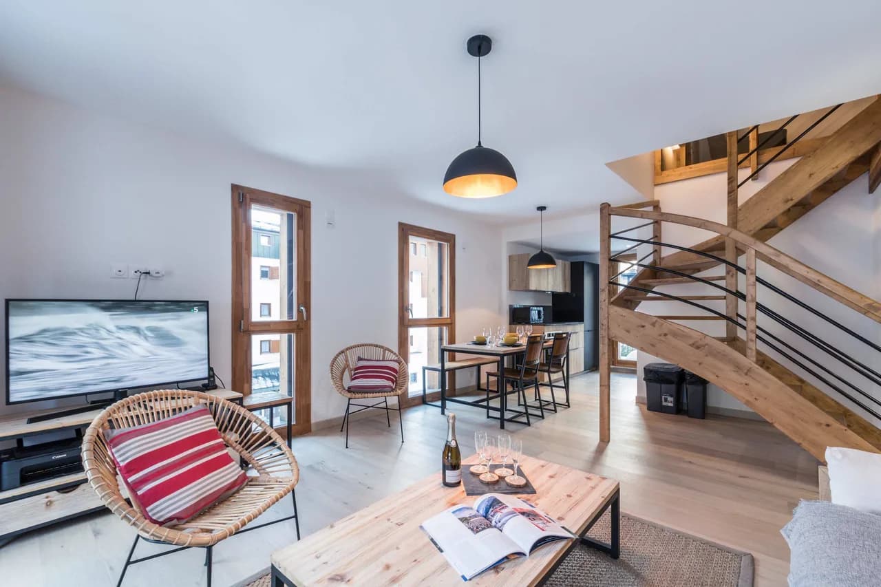 Contemporary Duplex With Brevent Mountain Views photo 4