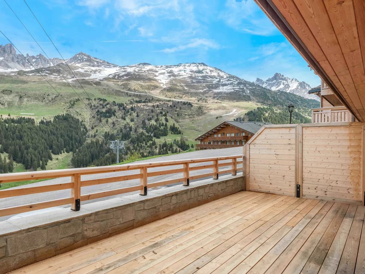Modern Mountain Retreat with Panoramic Terrace Vie photo 4