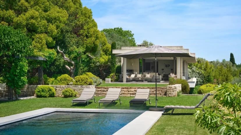Bright Villa With Expansive Outdoor Terraces