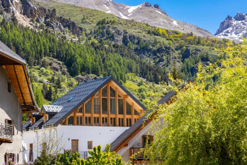 Cozy Duplex With Stunning Southern Views