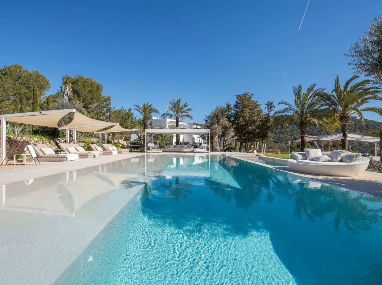Villa Premium con Terrenos Privados Cerrados