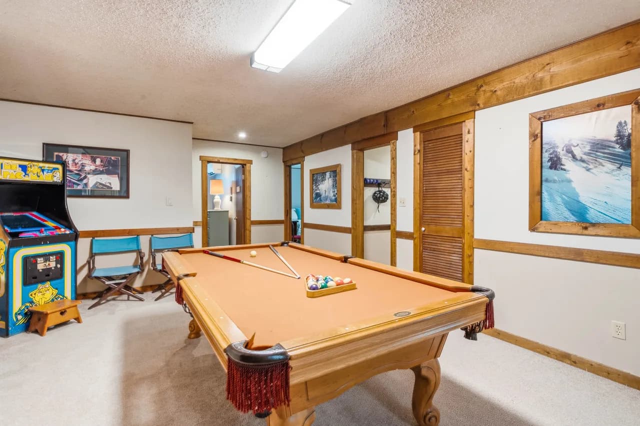 Massanutten Foliage | Game Room &Screened-in Porch photo 3