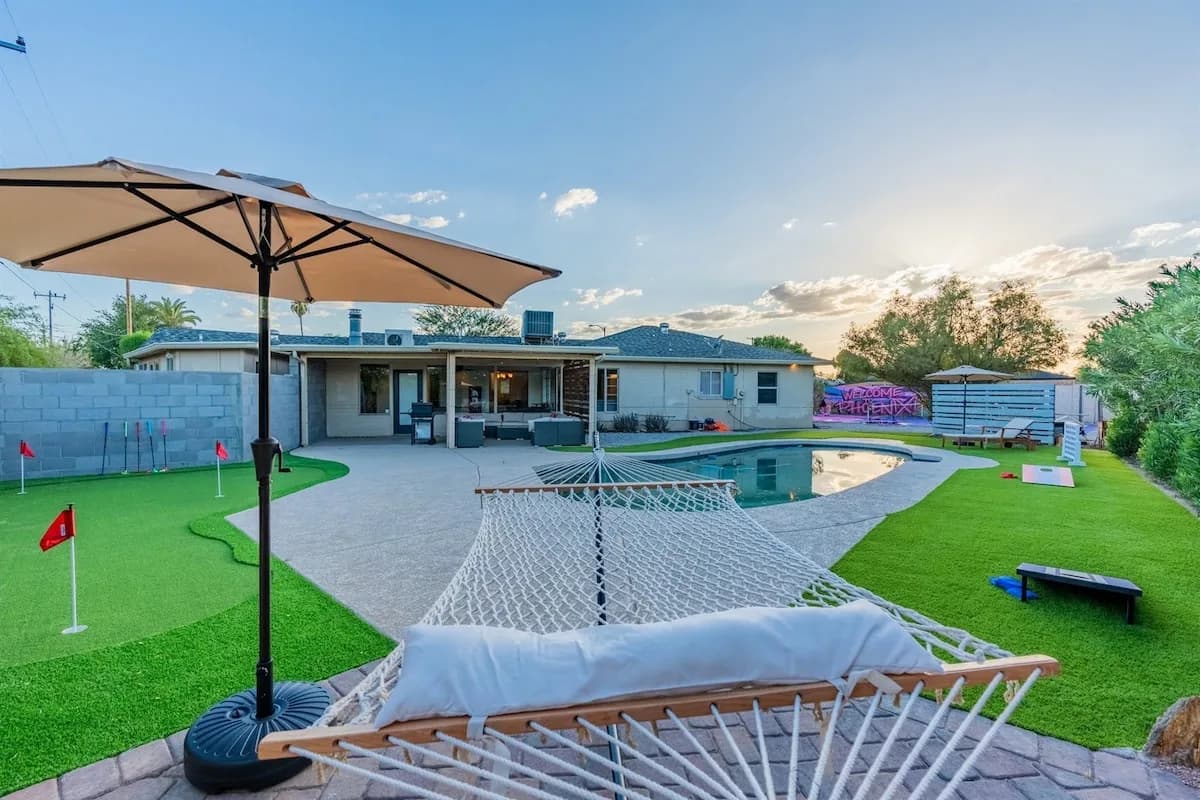 Phoenix Retreat with Pool Pickleball and Mini Golf