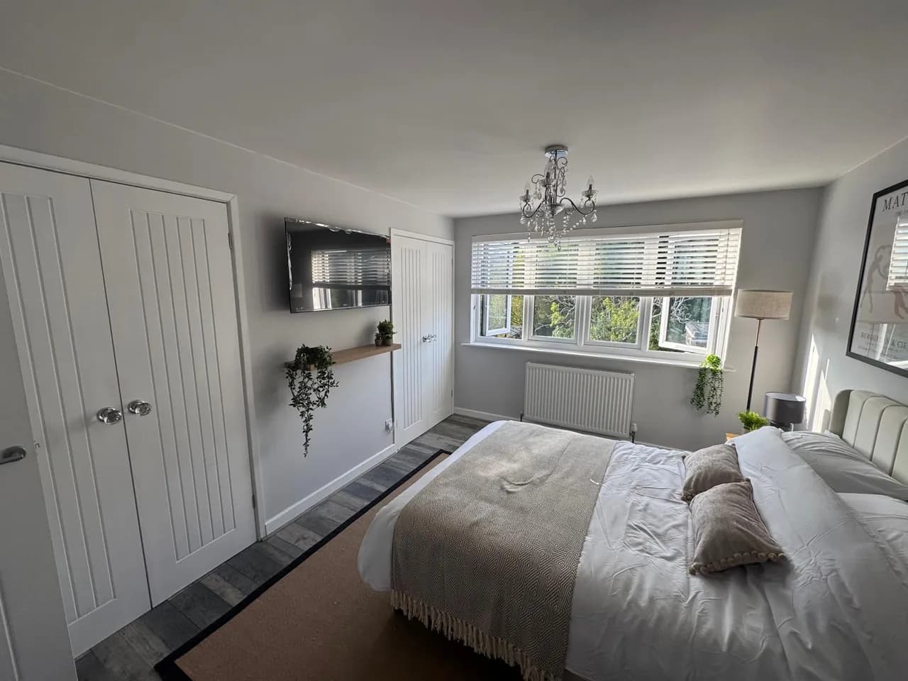 Lovely 5 bedroom holiday home with a games room photo 2