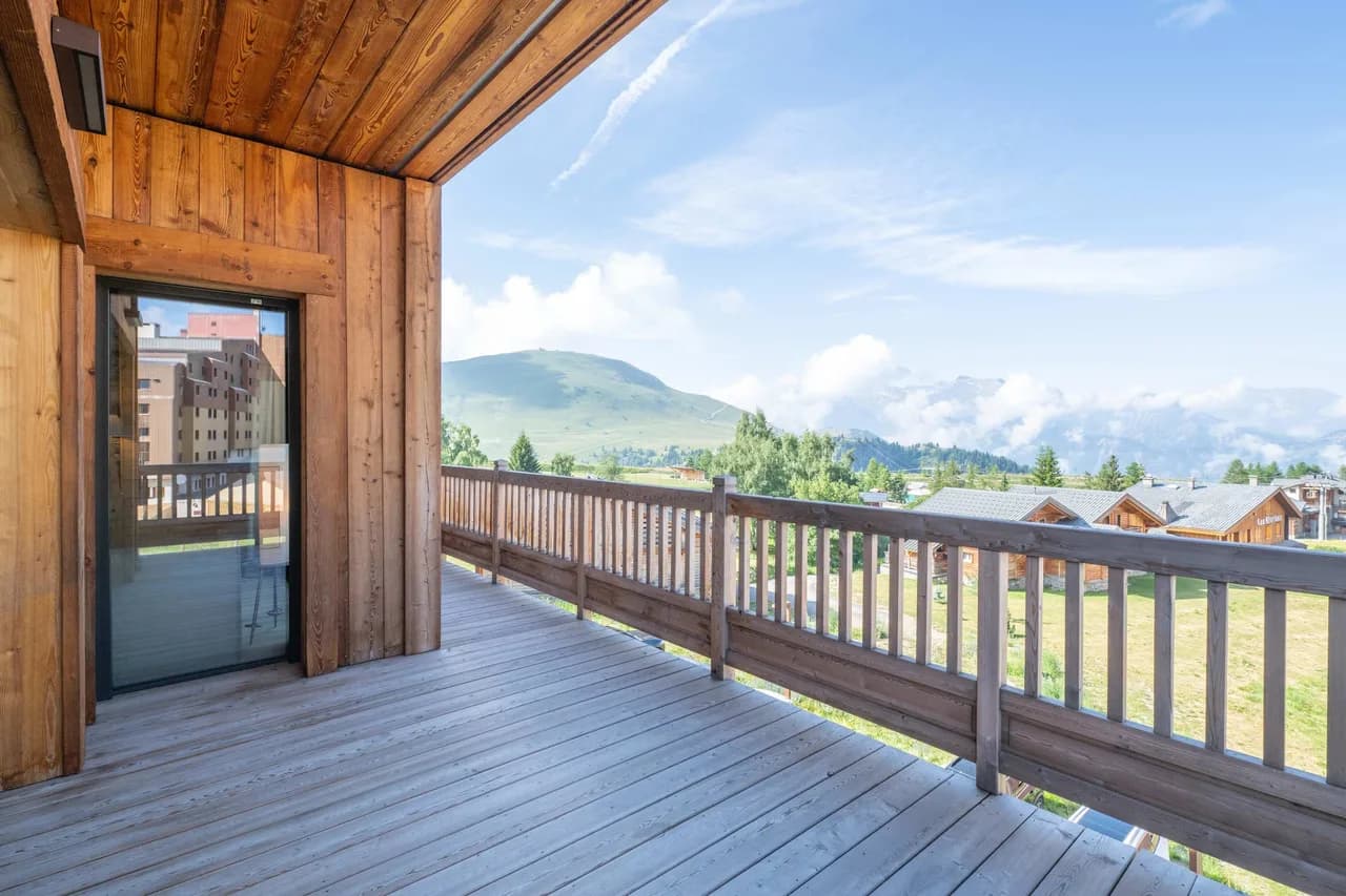 Stylish Duplex Apartment Near Alpine Slopes