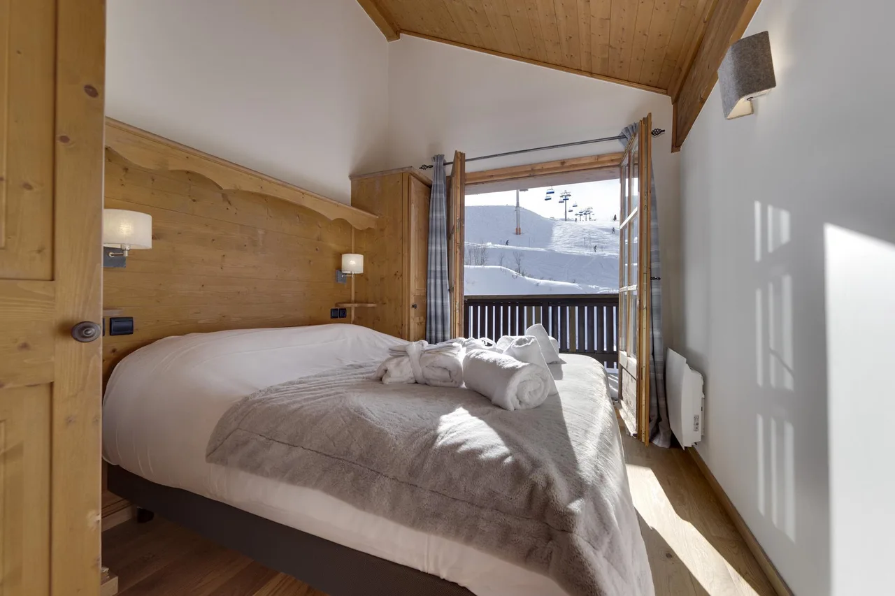 Pedestrian Resort Retreat Facing Mont Blanc photo 2