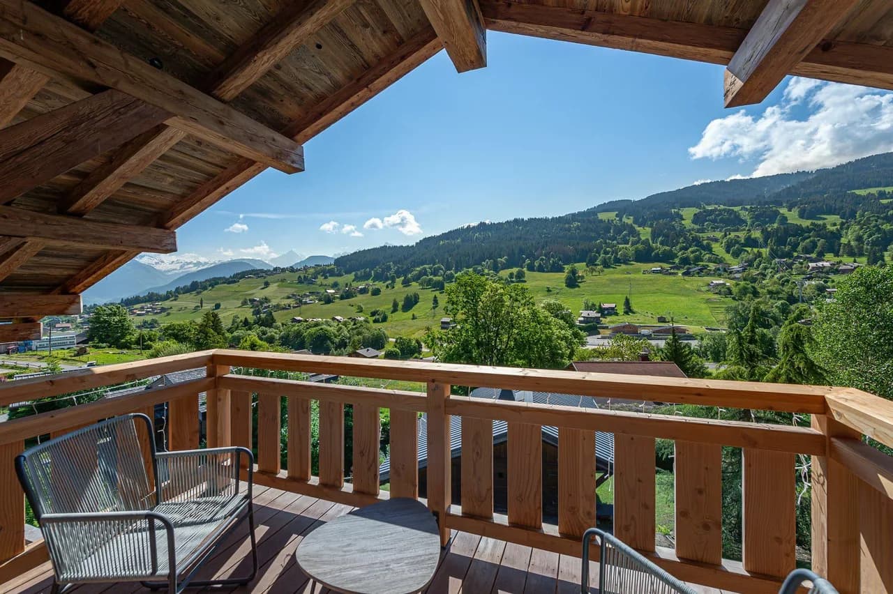 Beautiful Megève Chalet With Mountain Views photo 5