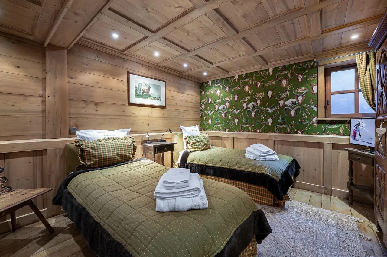 Alpine Chalet Near Rochebrune With Jacuzzis photo 2