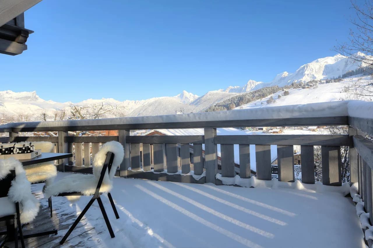 Serene Alpine Chalet With Cinema Room photo 4