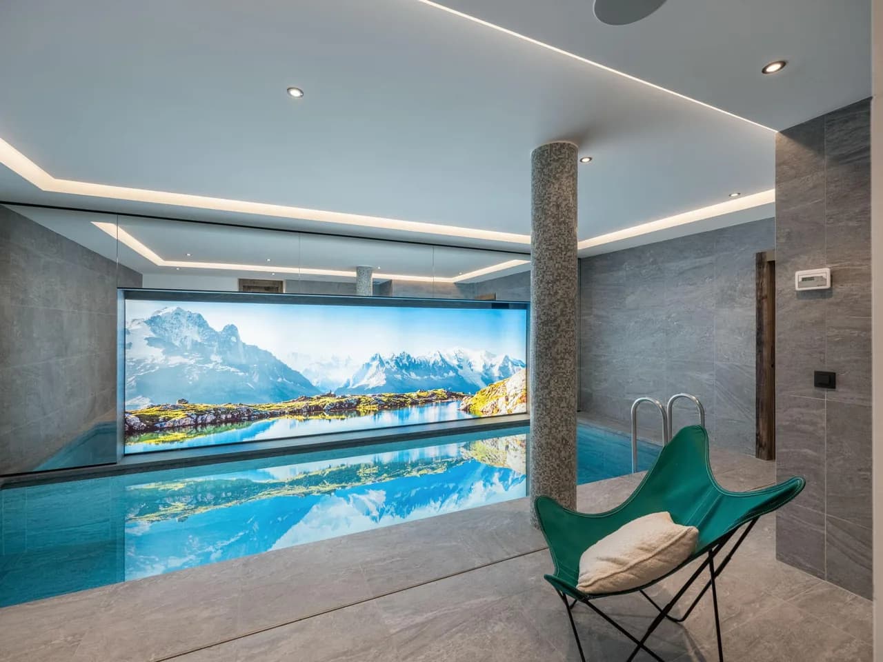 Chalet Near Slopes With Indoor Pool photo 4