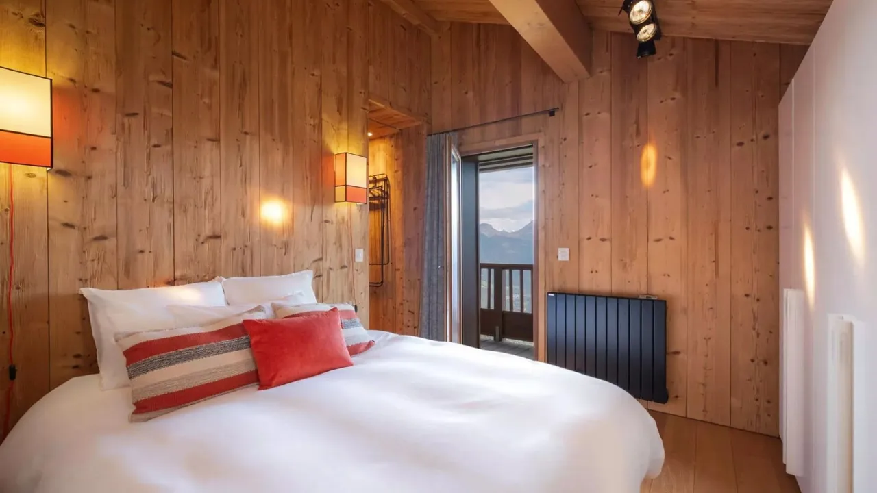 Alpine Duplex for Six Near Skiing photo 2