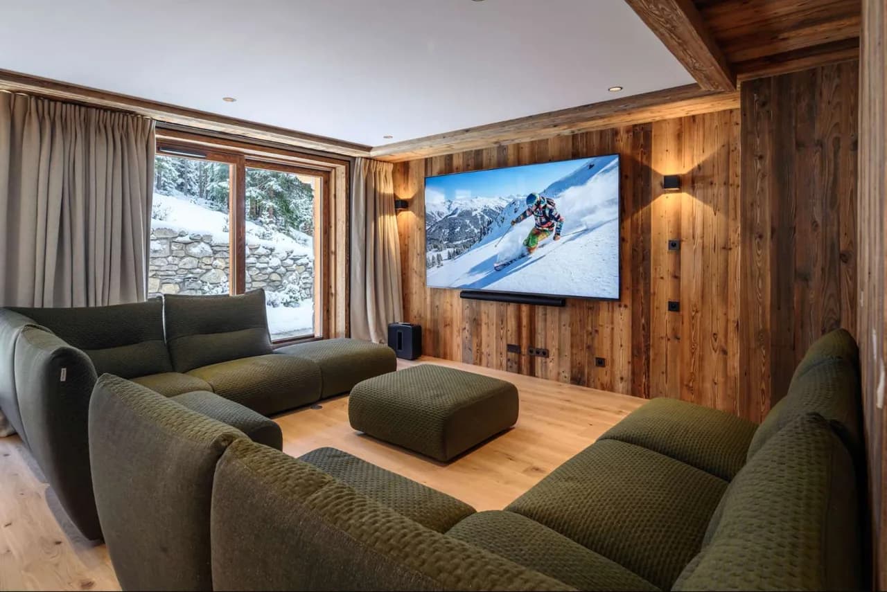 Exceptional Ski-In Ski-Out Mountain Retreat photo 3