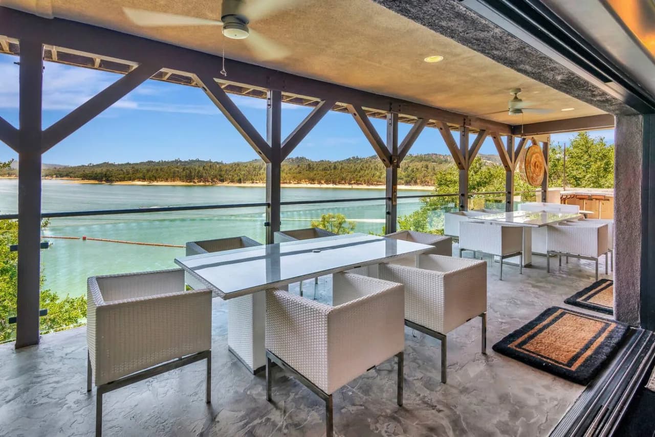 Luxus am See | Privater Dock & Weinregion, Foto 5