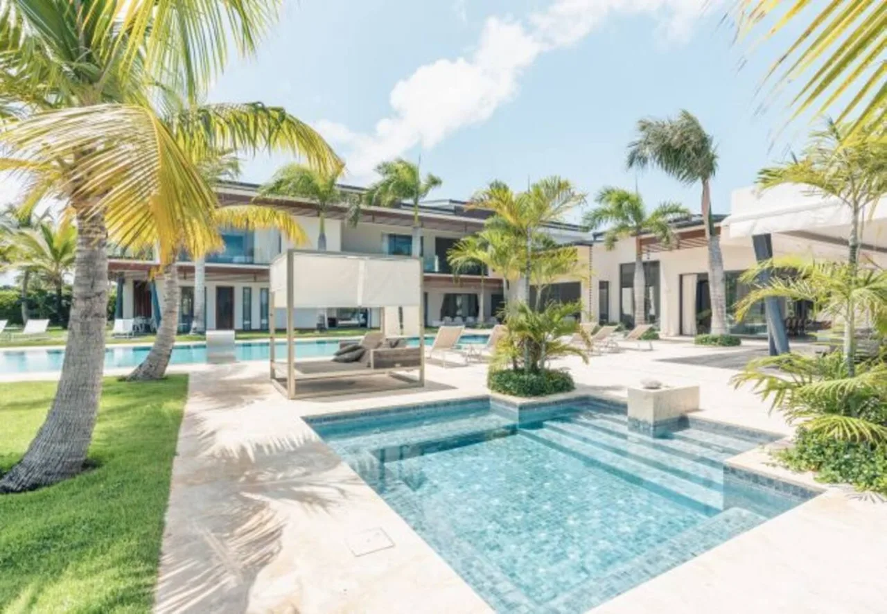 Luxury Villa | Volleyball & Gym | Jacuzzi & Pool, photo 4