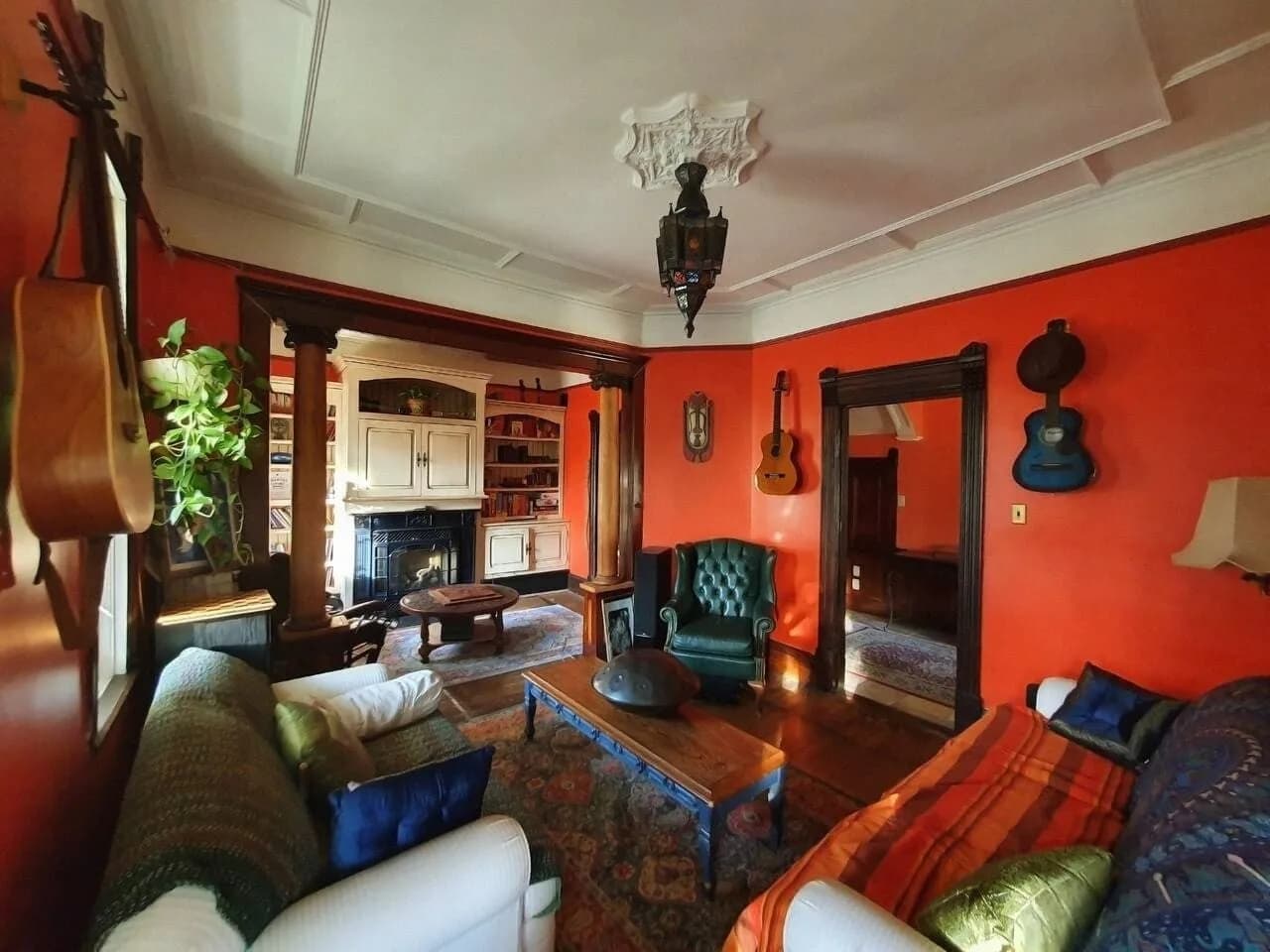 1898 Victorian Manor with Spa (5 acres)