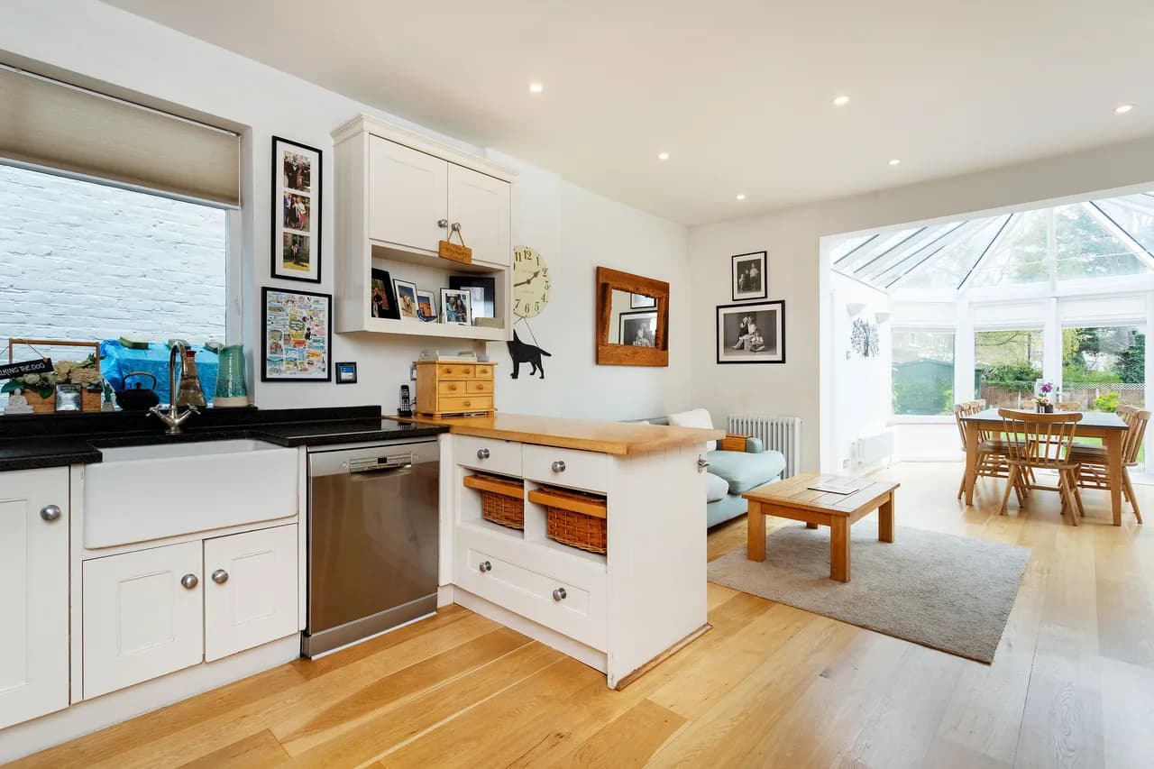 Terrace-Focused Four Bedroom House in London, Foto 4