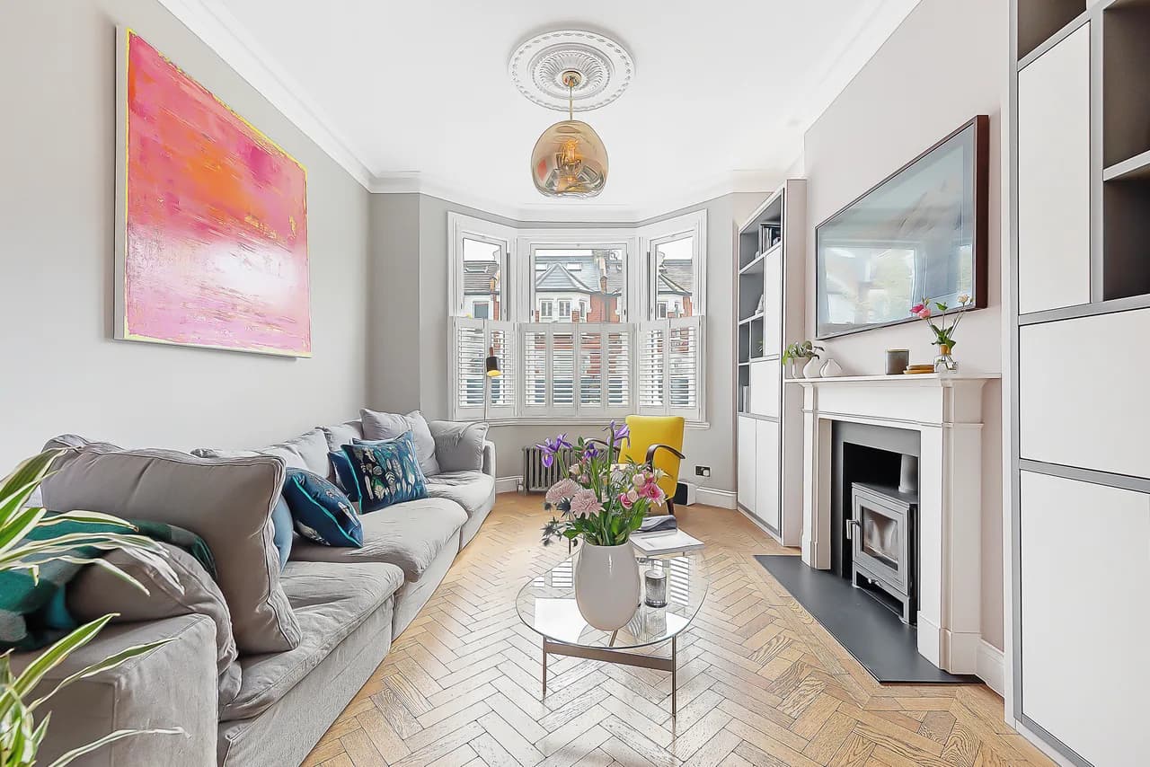 Charming Three-Bedroom Retreat in Clapham, photo 3