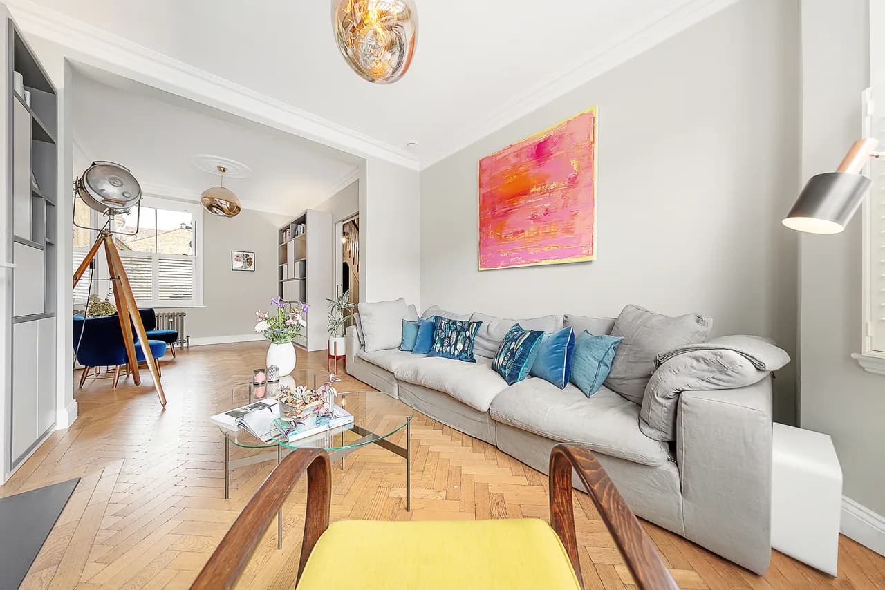 Charming Three-Bedroom Retreat in Clapham, photo 5