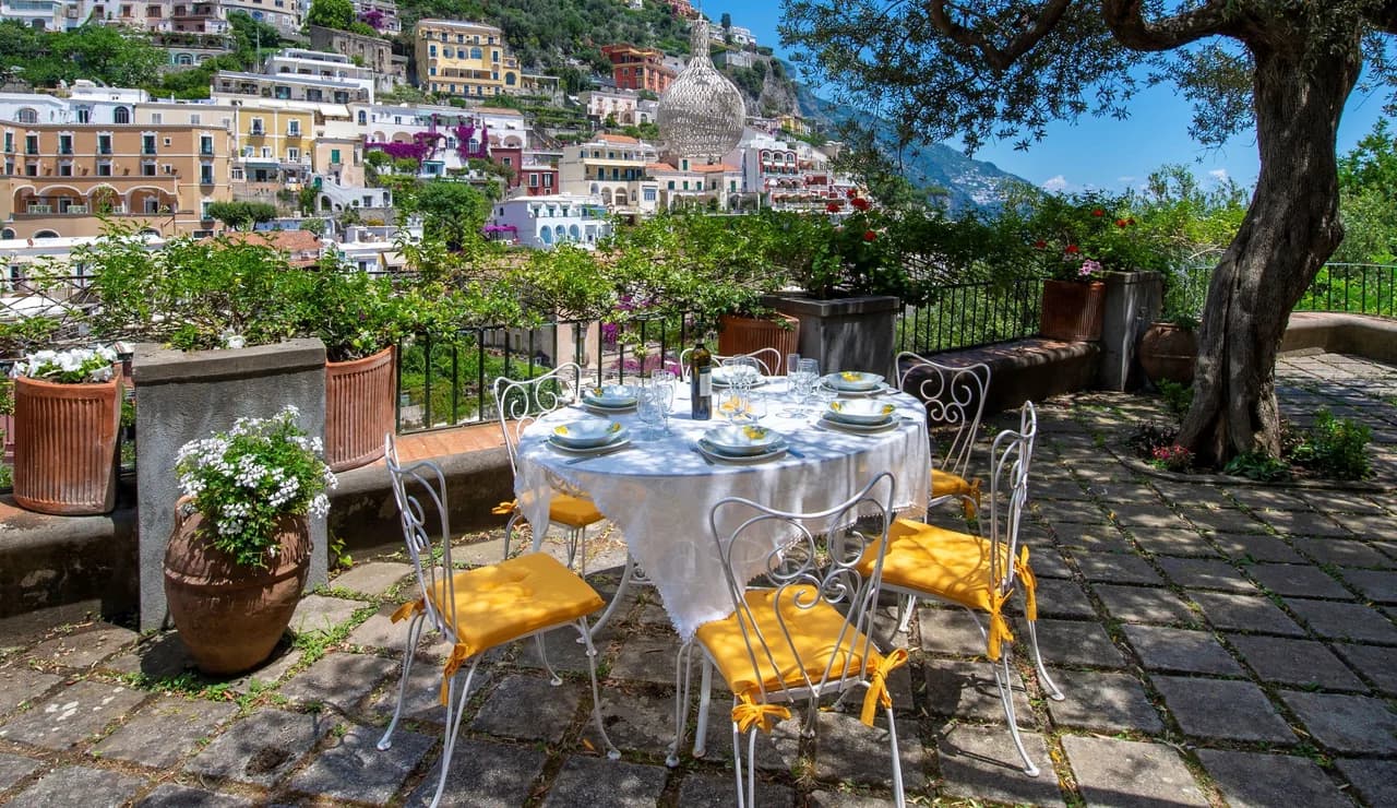 Sea View Four Bedroom Villa in Positano photo 3