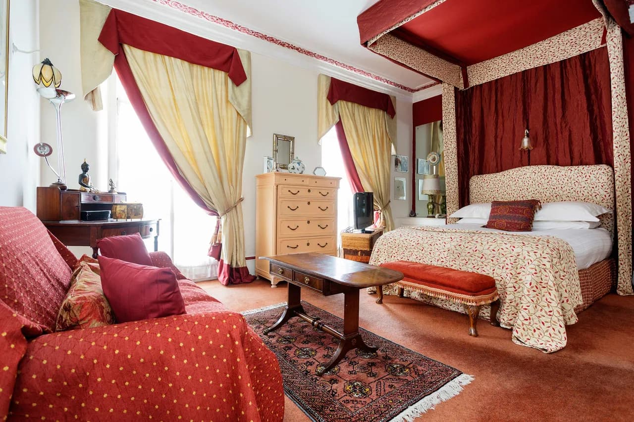 Charming Four Bedroom Terrace Home in London, Foto 2
