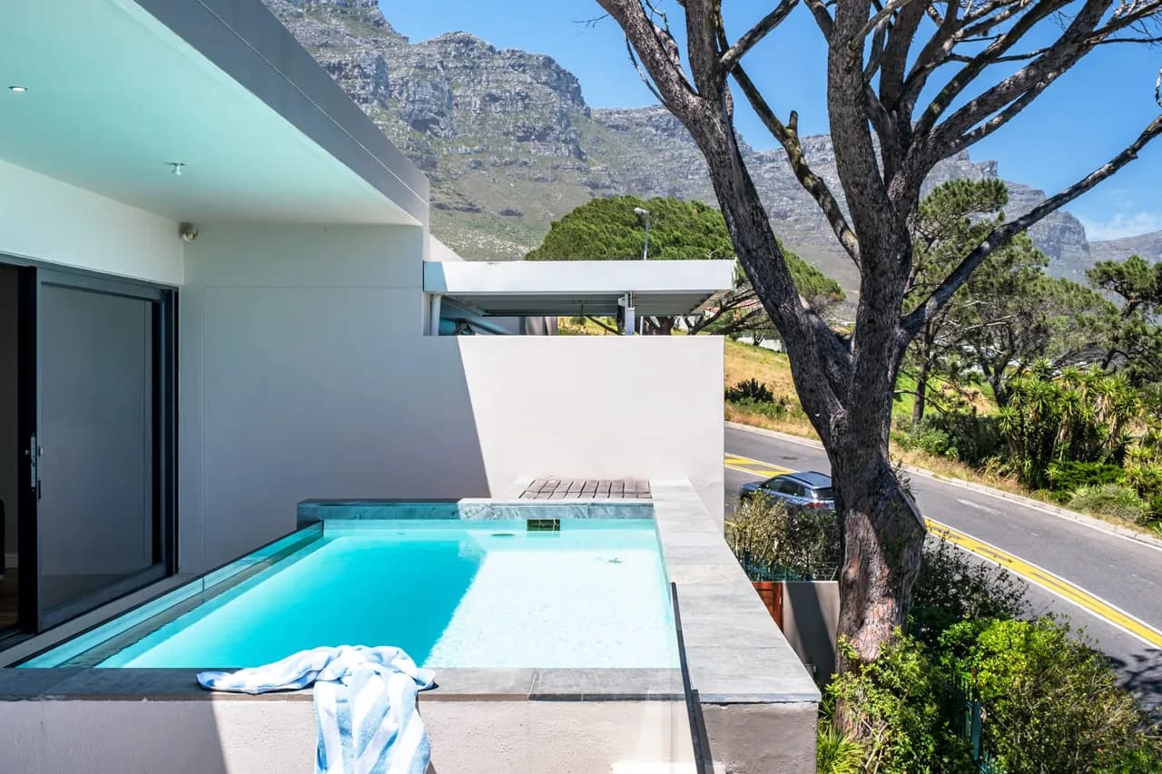 Spacious Four Bedroom Apartment in Cape Town, Foto 3