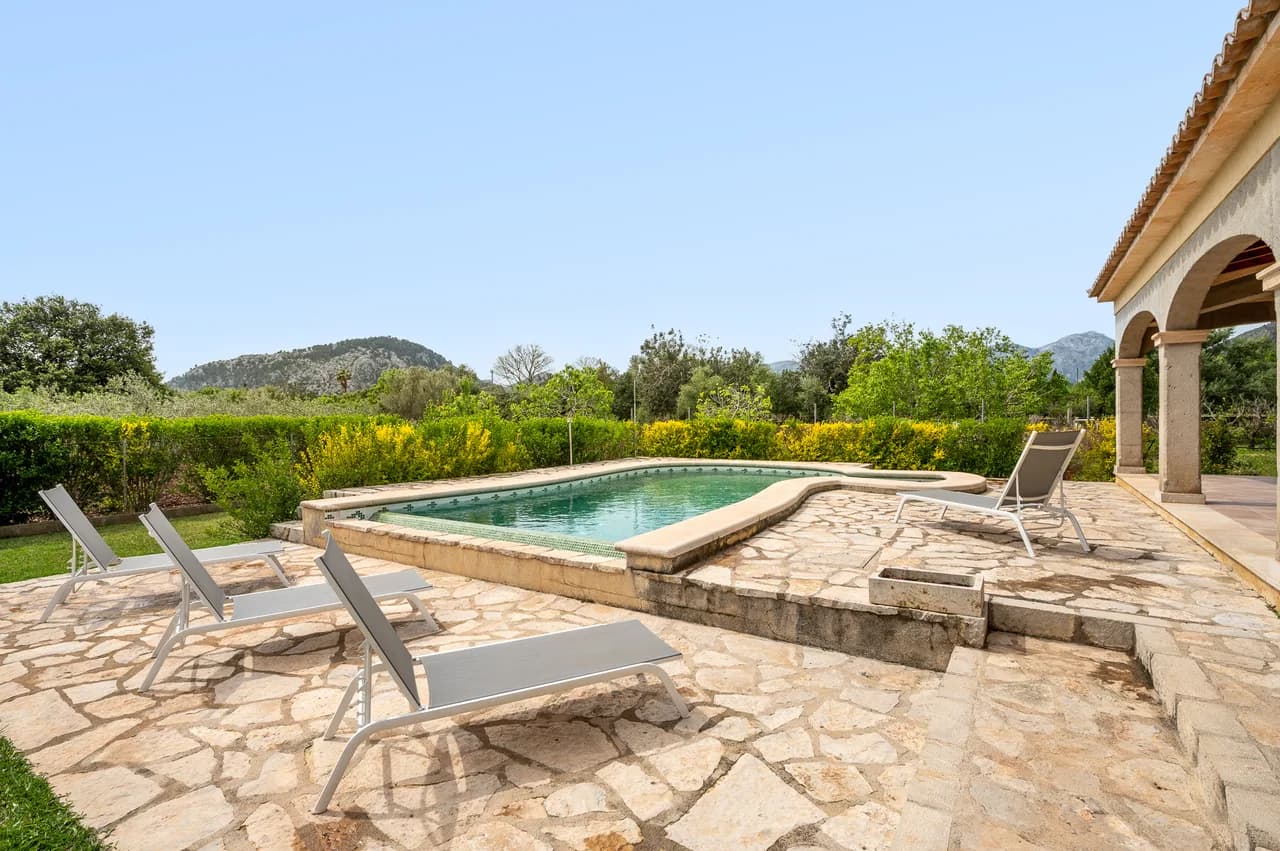 Terrace Two Bedroom Villa in Pollença, foto 5