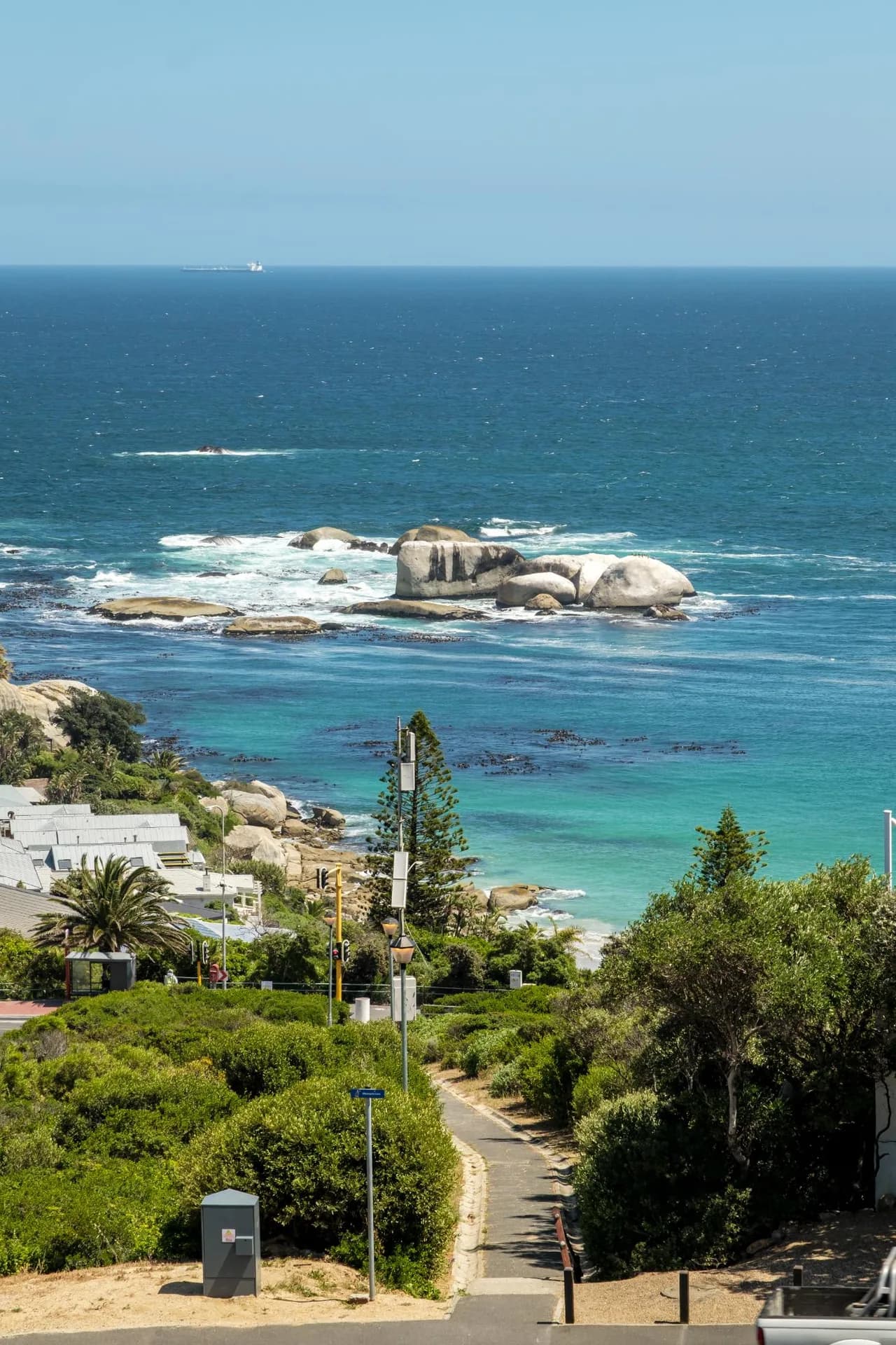 Stylish Three Bedroom Apartment in Camps Bay, Cape Town, Foto 4