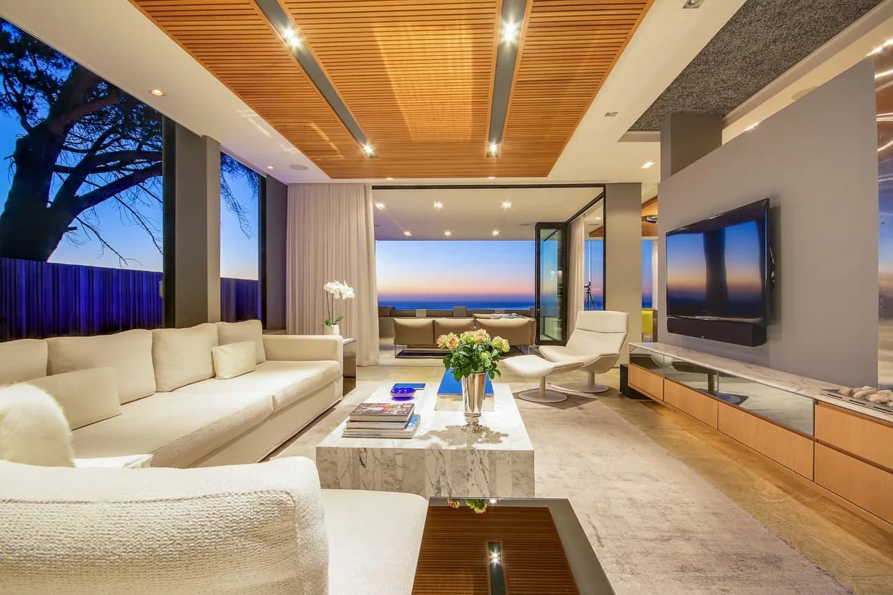 Three-Level Villa with Lift in Cape Town, Foto 5