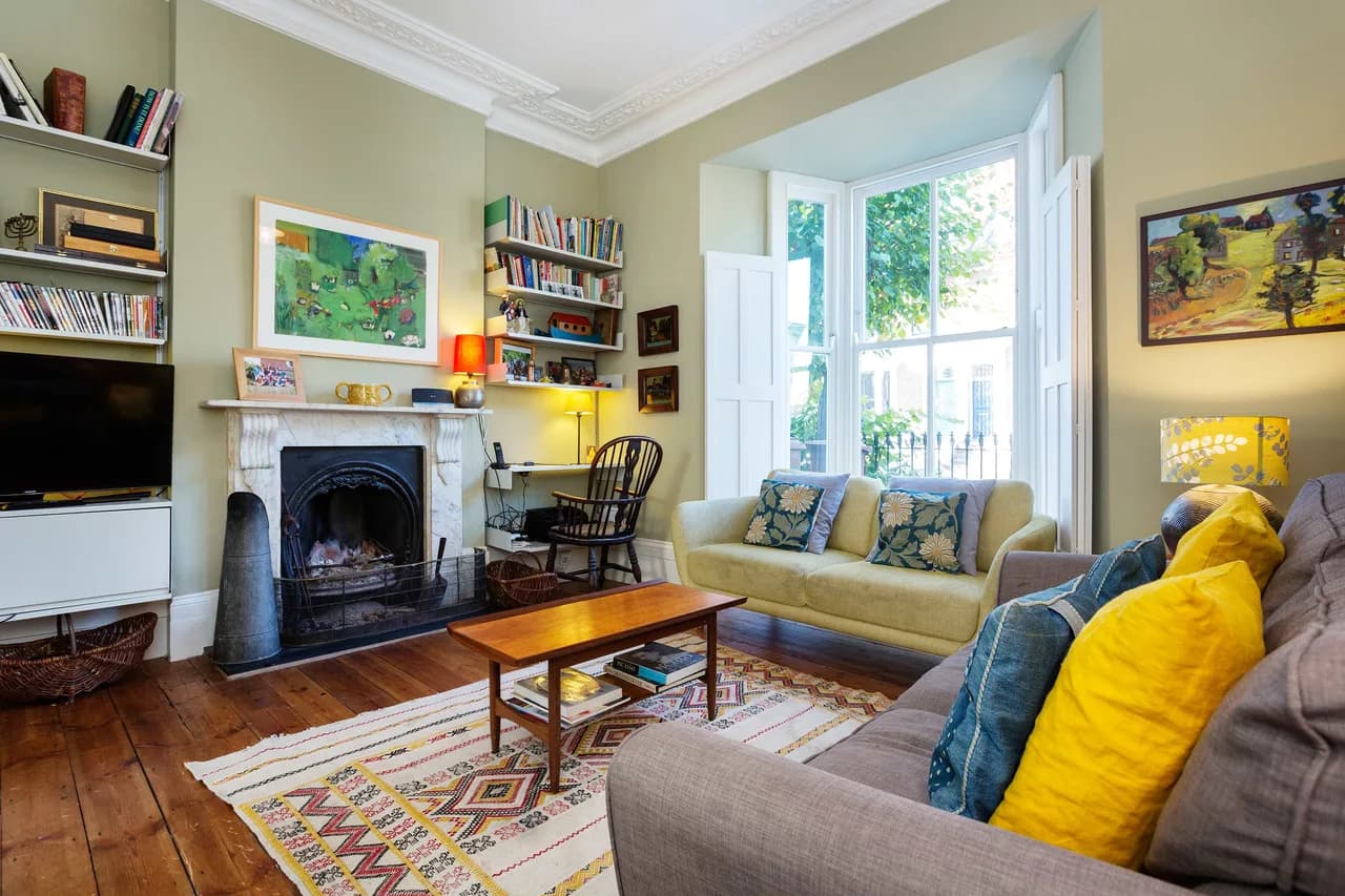Contemporary Four Bedroom Villa in East London, photo 2