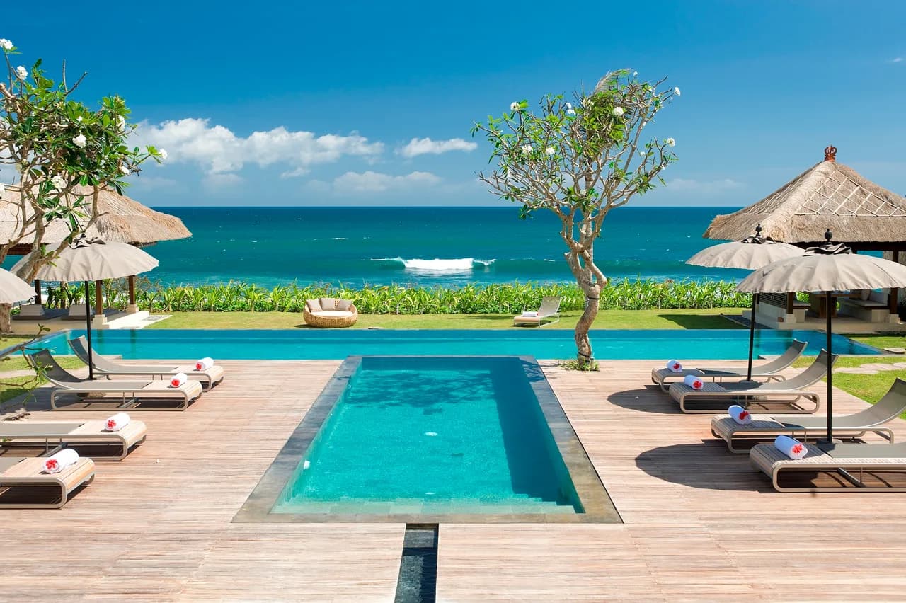 Terraced Five Bedroom Villa in Pererenan, photo 2