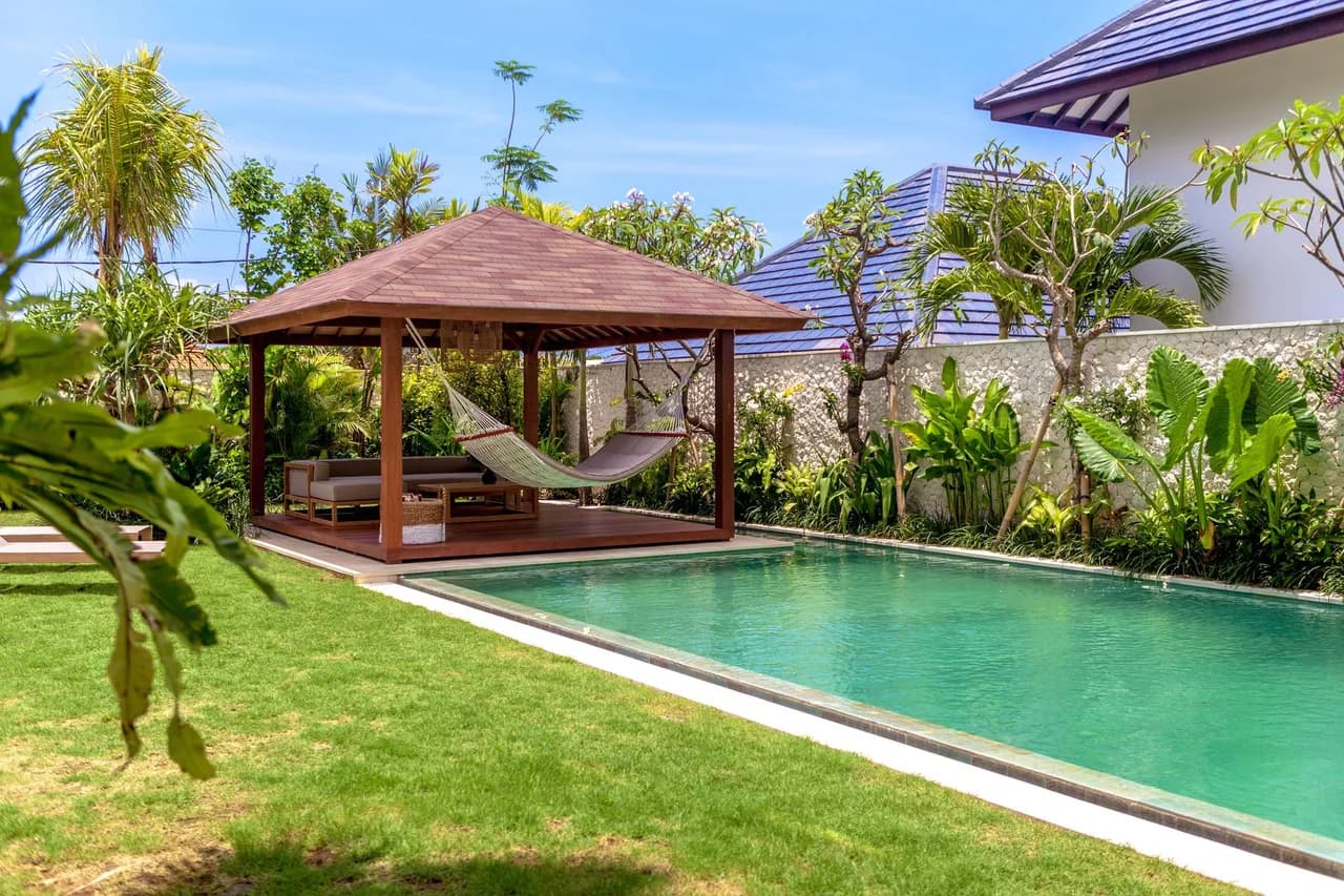 Modern Four Bedroom Villa in Canggu, Foto 2