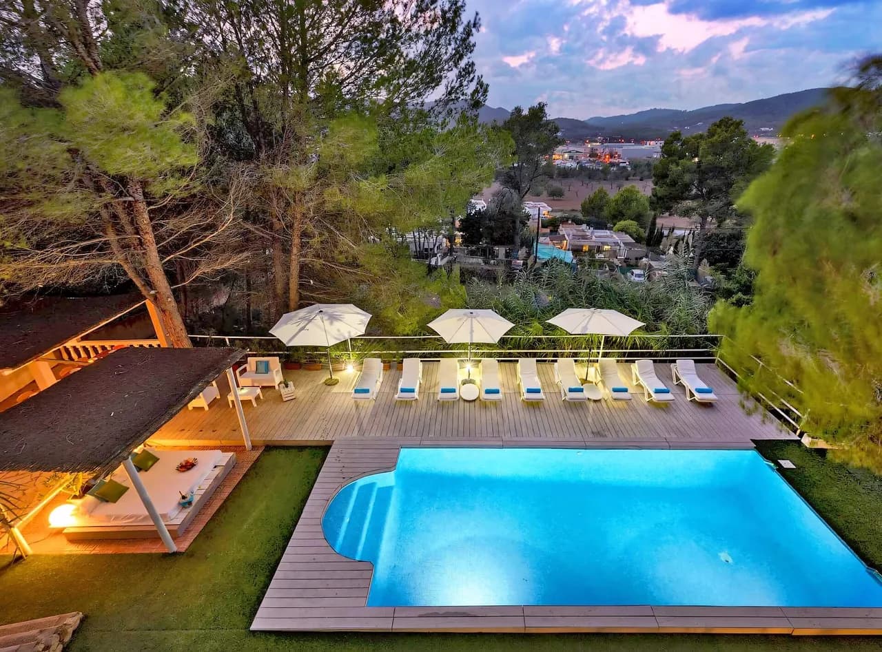 Spacious Six Bedroom Villa in Sant Rafel, foto 2