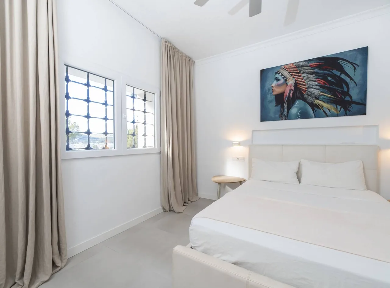 Spacious Six Bedroom Villa in Sant Rafel, foto 5