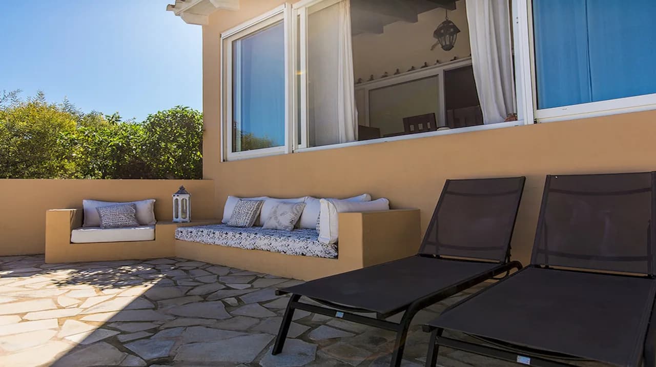 Terrace Two Bedroom Villa in Cala Vadella Ibiza, foto 5