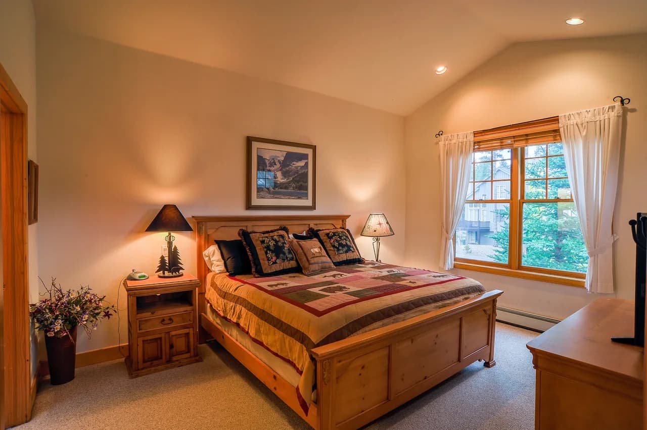 368 Settlers Dr photo 5