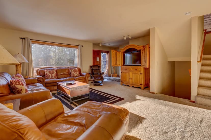 72 Clubhouse Rd