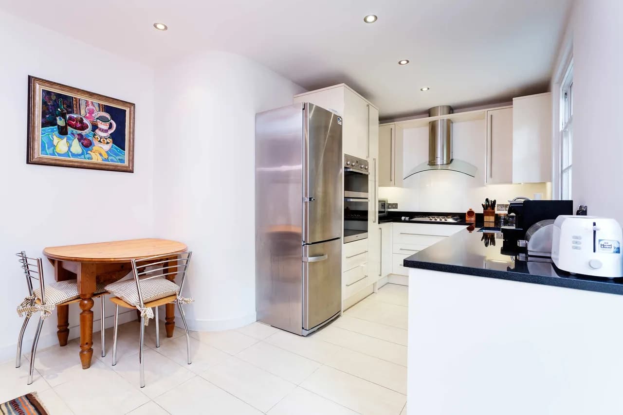 Stylish Two Bedroom Apartment in London, photo 2