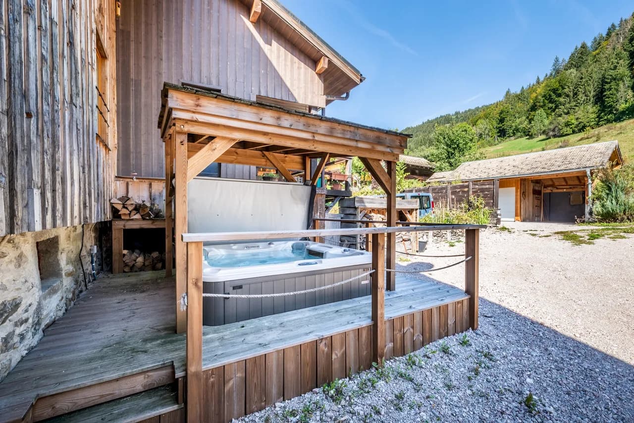 Renovated Farmhouse with Hot Tub in French Alps Ski Resorts photo 4