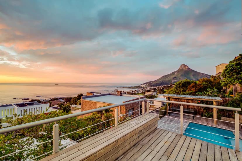 Elegant Six Bedroom Retreat in Cape Town