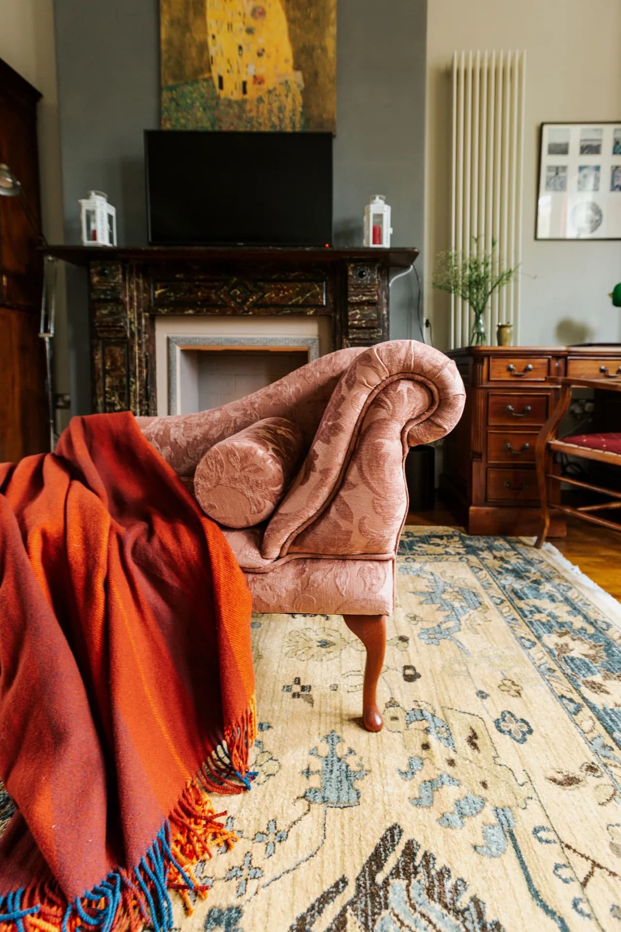 The Suite | Cardiff City Centre + Private Parking photo 4