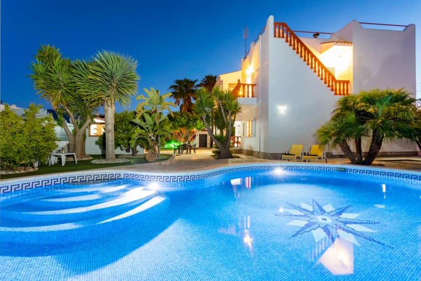 Spacious Six Bedroom Villa in Playa D'en Bossa