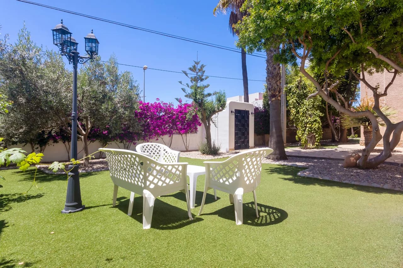 Spacious Six Bedroom Villa in Sant Jordi de Ses Salines, foto 4