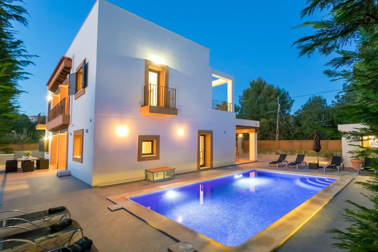Spacious Villa Near Ibiza Town in Cap Martinet, foto 3