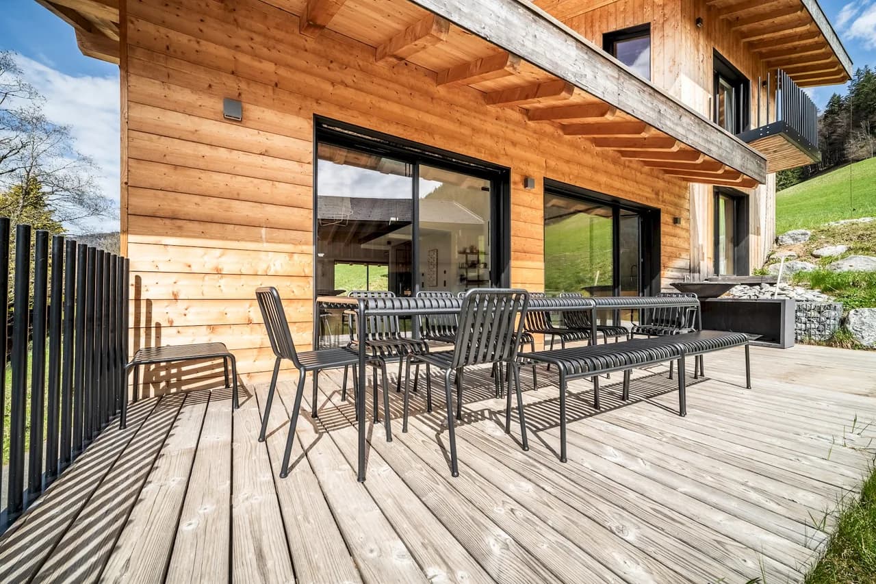 Luxury Chalet with Hot Tub in French Alps Ski Resorts photo 3